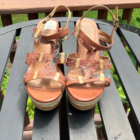 Lucky Brand Shoes - Lucky Brand Keena Wedge Snake Print Leather Sandals size 8